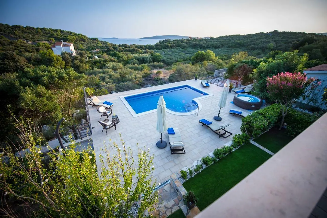 Villa Nela Donji Okrug