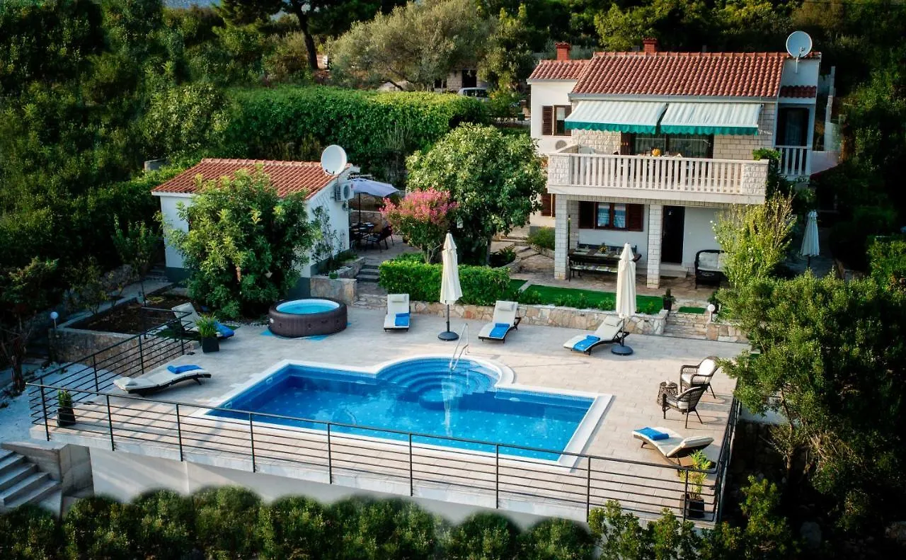 Villa Nela Donji Okrug  Croatia